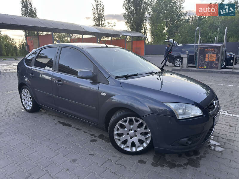 Хэтчбек Ford Focus 2007 в Чернигове