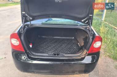 Седан Ford Focus 2010 в 