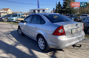 Седан Ford Focus 2011 в 