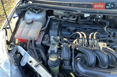 Седан Ford Focus 2011 в 