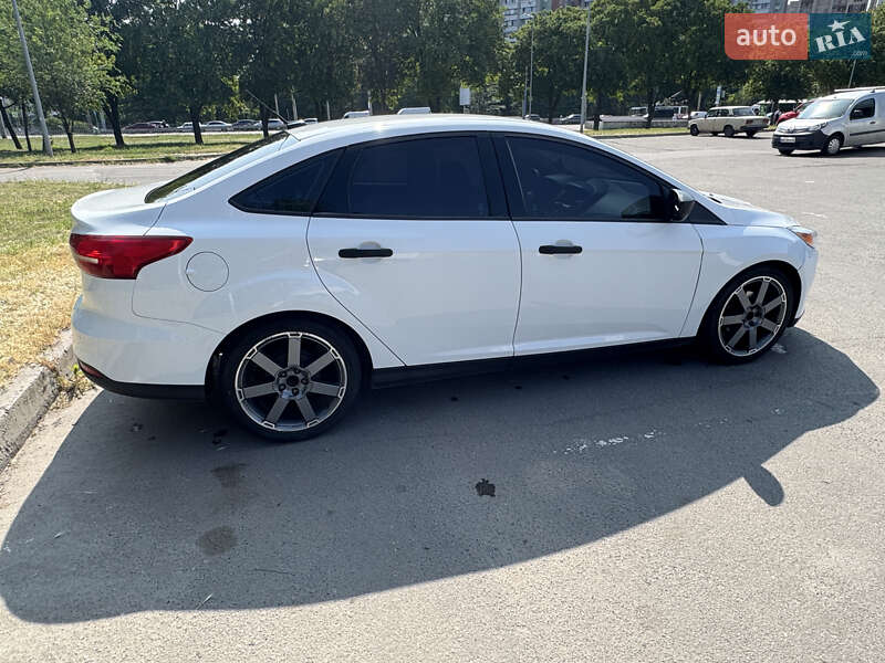 Седан Ford Focus 2017 в Днепре