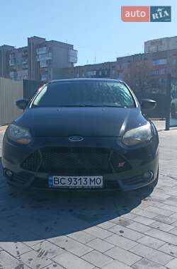 Хэтчбек Ford Focus 2014 в 