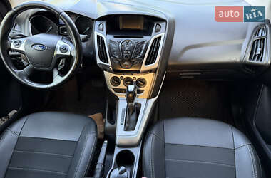 Седан Ford Focus 2012 в 