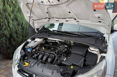 Седан Ford Focus 2012 в 