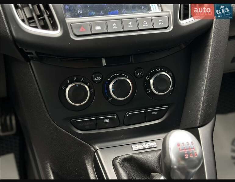 Хэтчбек Ford Focus 2014 в Шептицькому