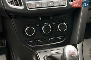Хэтчбек Ford Focus 2014 в 