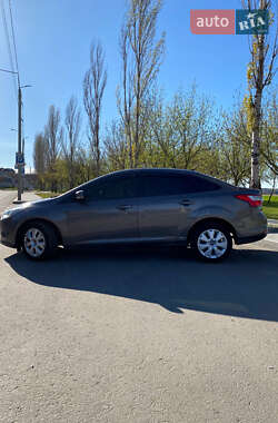 Седан Ford Focus 2013 в 