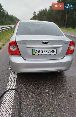 Универсал Ford Focus 2011 в 