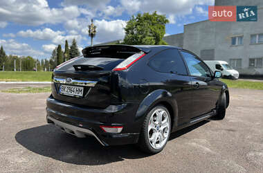 Хэтчбек Ford Focus 2009 в 