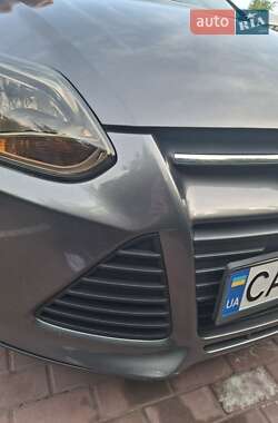 Хэтчбек Ford Focus 2013 в 