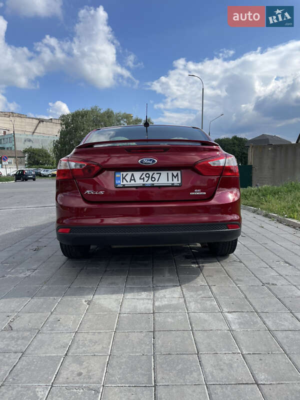 Седан Ford Focus 2013 в Миргороде