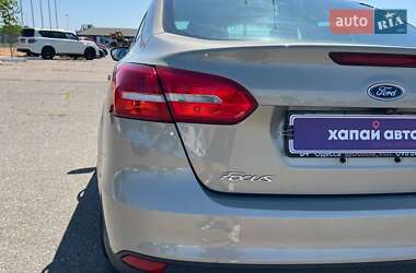 Седан Ford Focus 2016 в 