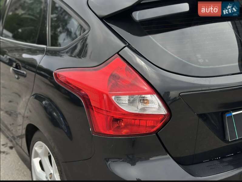 Хэтчбек Ford Focus 2014 в Шептицькому