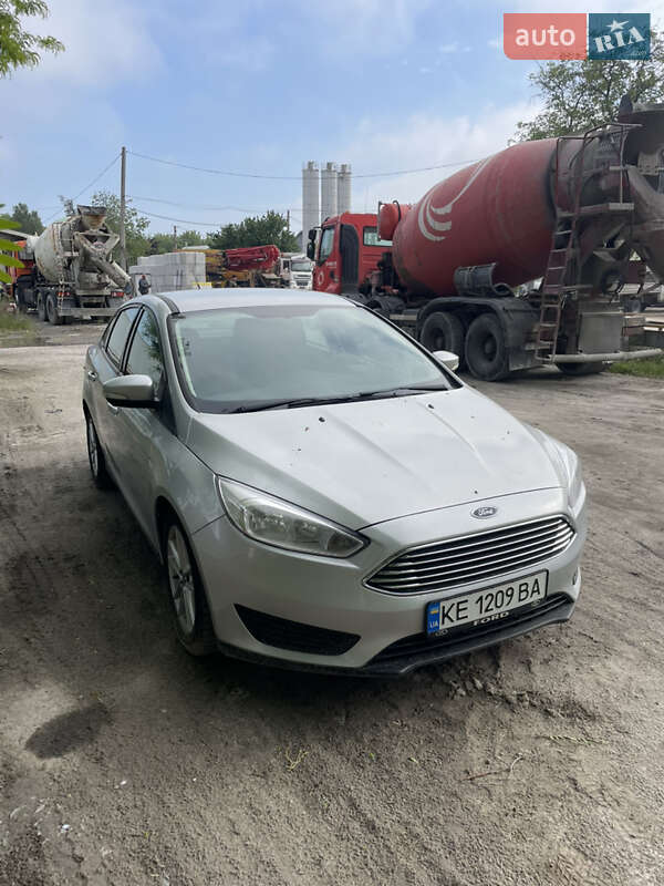 Седан Ford Focus 2015 в Дніпрі