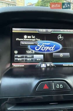 Хэтчбек Ford Focus 2014 в 
