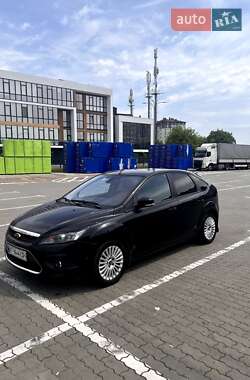 Хэтчбек Ford Focus 2009 в 