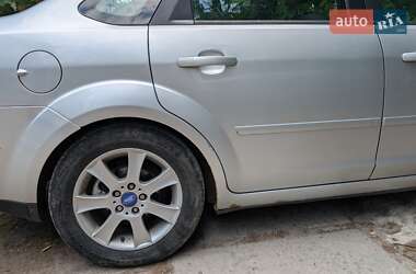 Седан Ford Focus 2006 в 