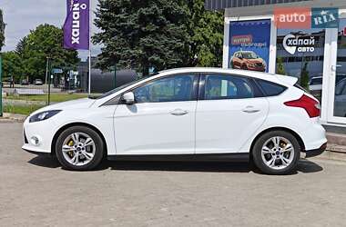 Хэтчбек Ford Focus 2013 в 