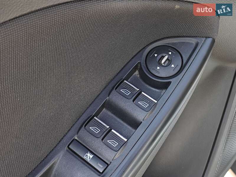 Хэтчбек Ford Focus 2013 в Львове