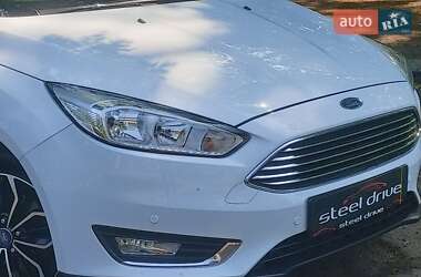 Седан Ford Focus 2018 в 