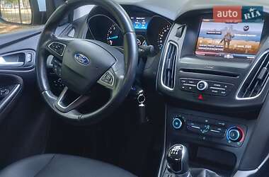 Седан Ford Focus 2018 в 