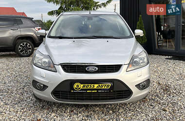 Хэтчбек Ford Focus 2011 в 