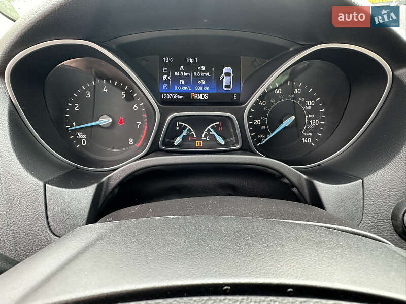 Хэтчбек Ford Focus 2015 в Киеве фото 5 Хэтчбек Ford Focus 2015 в Киеве