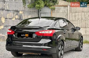 Седан Ford Focus 2013 в 