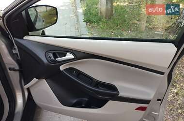 Седан Ford Focus 2016 в 