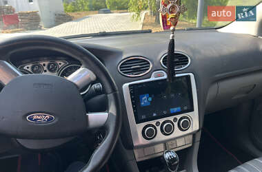 Универсал Ford Focus 2010 в 