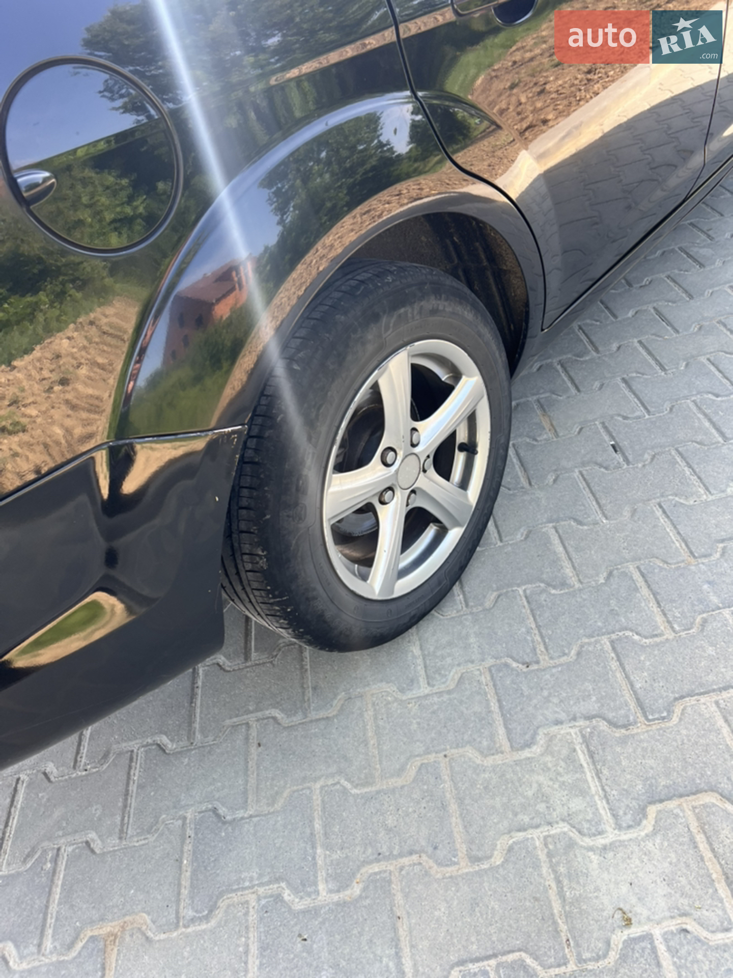 2010 Ford Focus - мініатюра 18