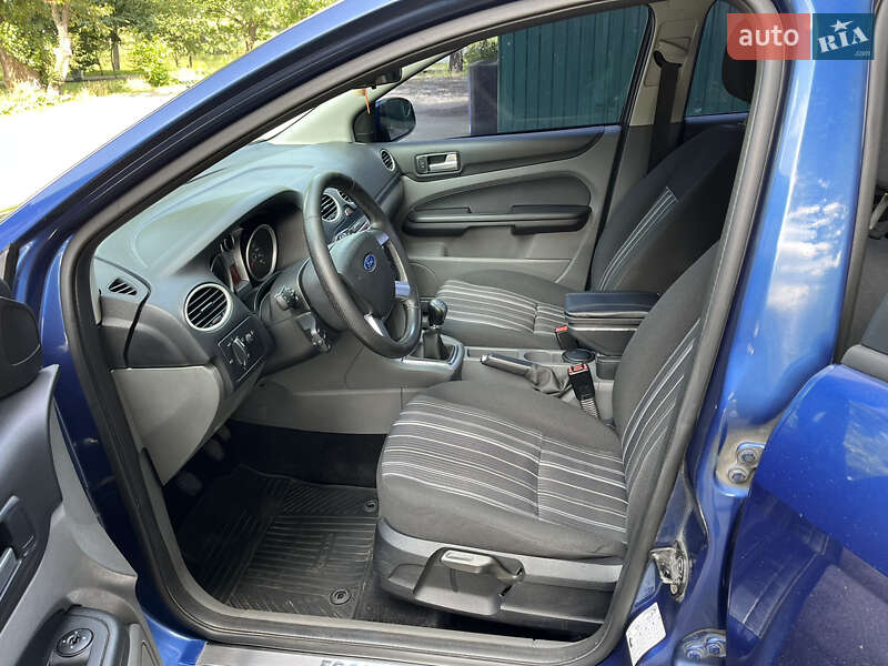 Седан Ford Focus 2008 в Киеве