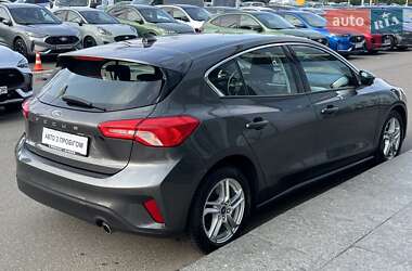 Хэтчбек Ford Focus 2019 в 