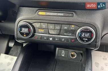 Хэтчбек Ford Focus 2019 в 