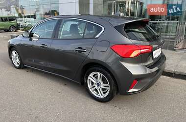 Хэтчбек Ford Focus 2019 в 