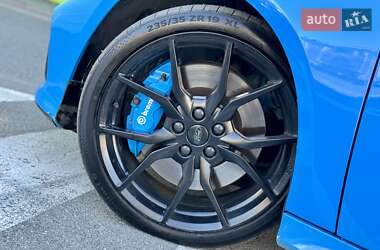 Хэтчбек Ford Focus 2016 в 