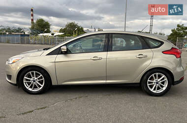 Хэтчбек Ford Focus 2015 в 
