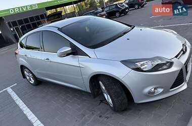 Хэтчбек Ford Focus 2013 в 