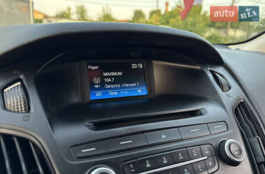 Седан Ford Focus 2017 в 