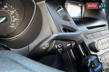 Седан Ford Focus 2017 в 