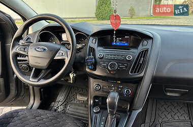 Седан Ford Focus 2017 в 