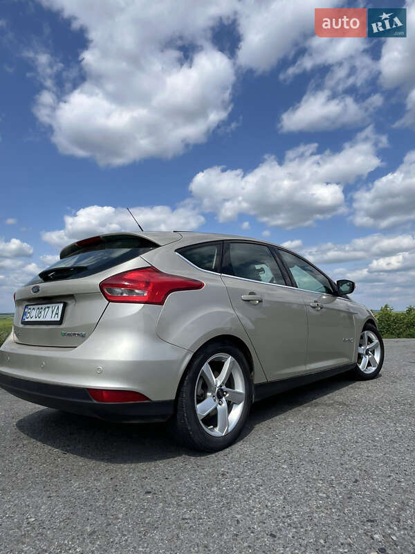 Хэтчбек Ford Focus 2017 в Винниках
