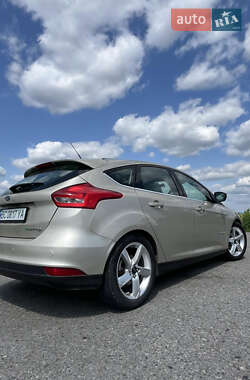 Хэтчбек Ford Focus 2017 в 