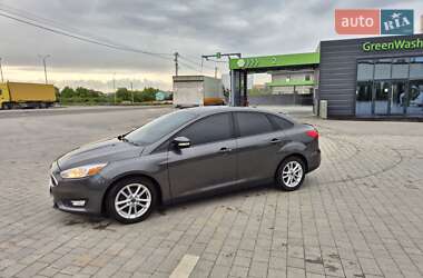Седан Ford Focus 2015 в 