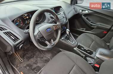 Седан Ford Focus 2015 в 
