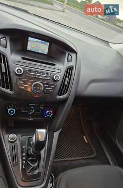 Седан Ford Focus 2015 в 