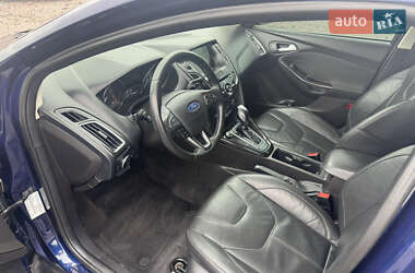 Хэтчбек Ford Focus 2016 в 