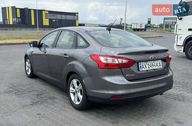 Седан Ford Focus 2014 в 