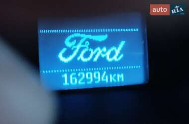 Хэтчбек Ford Focus 2013 в 