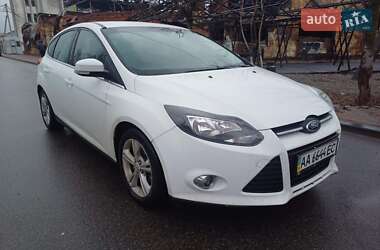 Хэтчбек Ford Focus 2013 в 